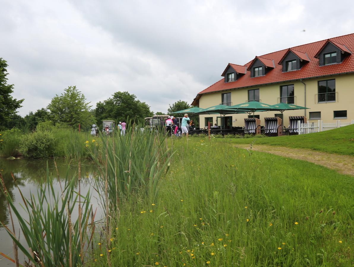 Apartments Golfpark Schlossgut Sickendorf Lauterbach Zewnętrze zdjęcie