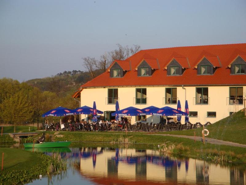 Apartments Golfpark Schlossgut Sickendorf Lauterbach Zewnętrze zdjęcie